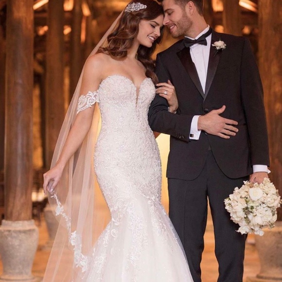Essense of Australia Dresses & Skirts - NEW, UNTAILORED Essense of Australia Wedding Dress Essense of Australia Dresses & Skirts - NEW, UNTAILORED Essense of Australia Wedding Dress
